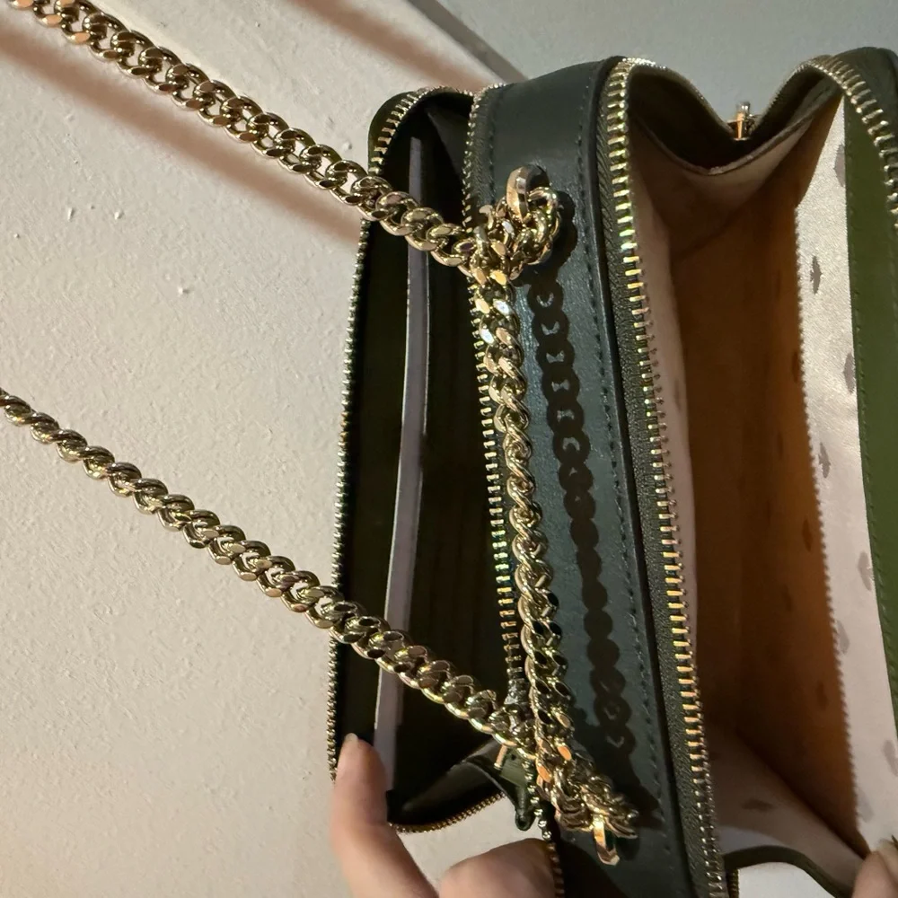 NWT Kate Spade Emerald Green Leather Crossbody Bag with Gold Chain - Picture 7 of 11
